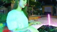 王莎莎 - 苍天饶过谁(DJ何鹏版)漂亮美女现场打碟视频
